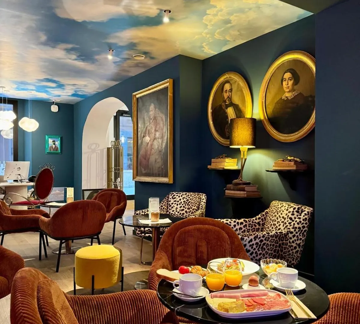Hotel Divino & Apartments Figueras
