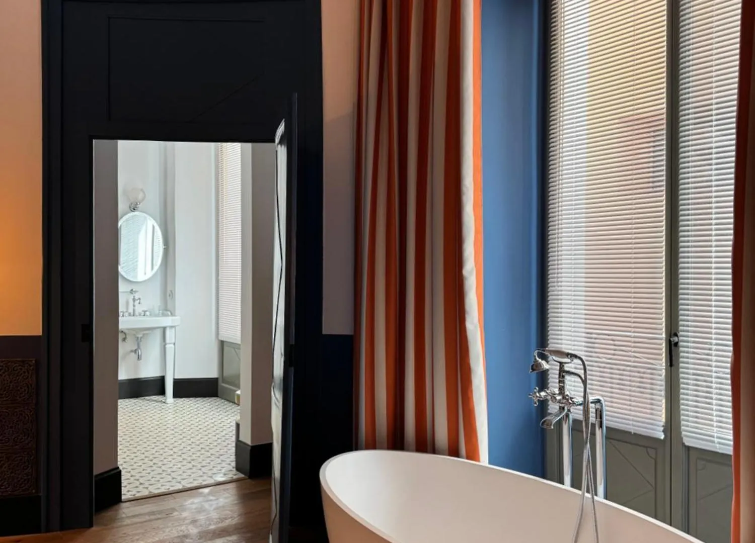 Hotel Divino & Aparthotel Figueres  4*, Figueres (Girona) Španělsko