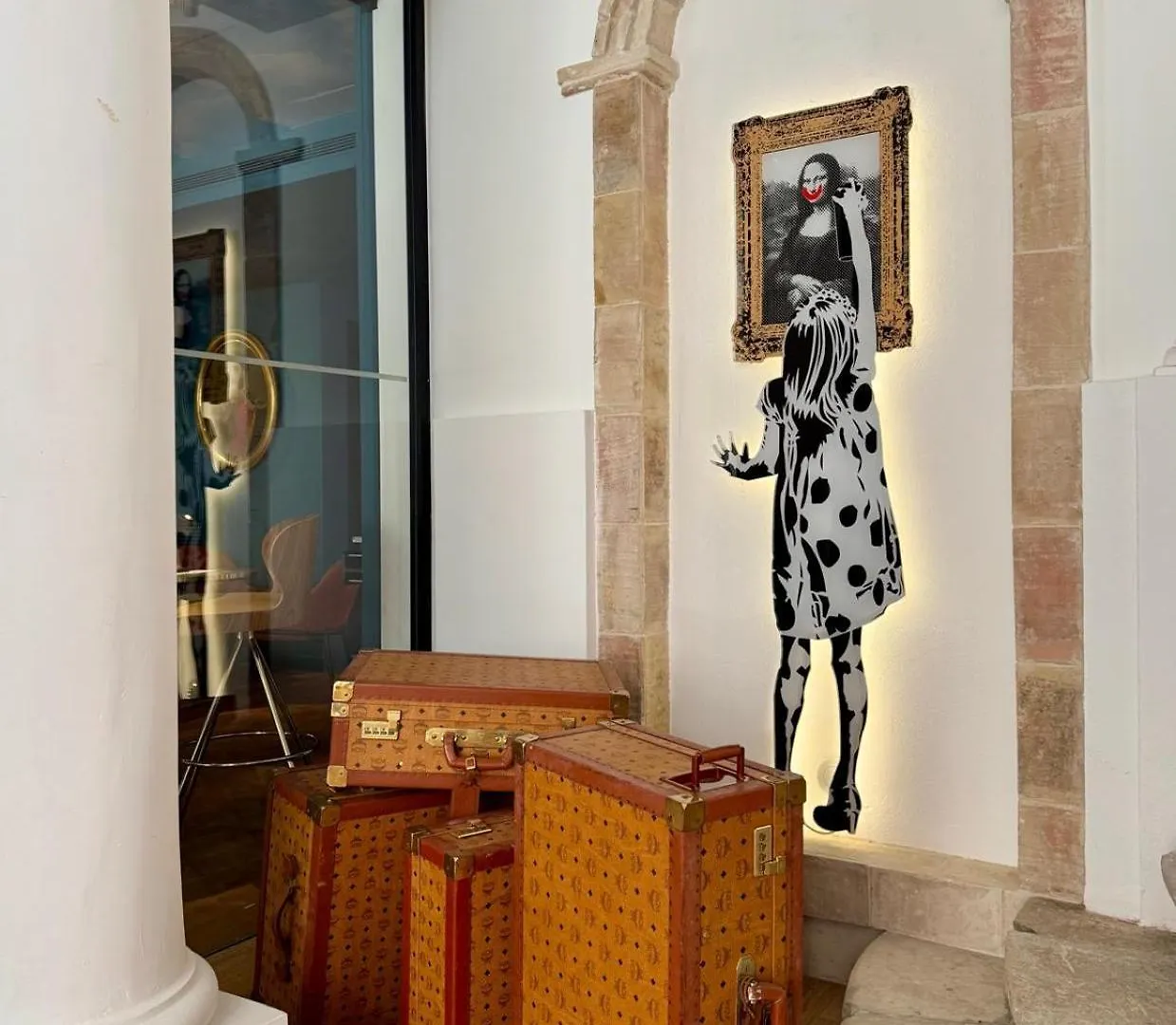 Hotel Divino & Apartments Figueres  4*, Figueres (Girona)