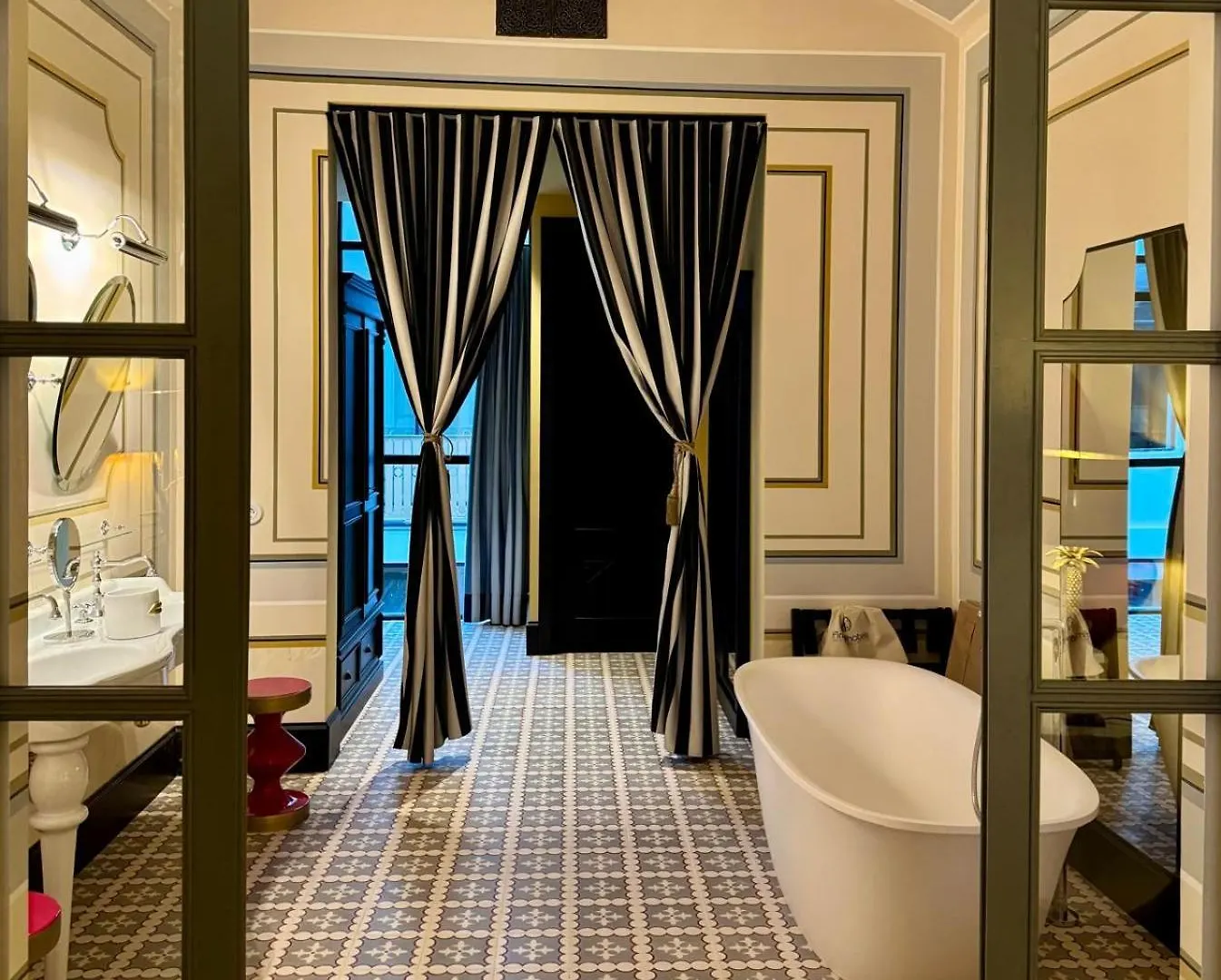 Hotel Divino & Apartments Figueres