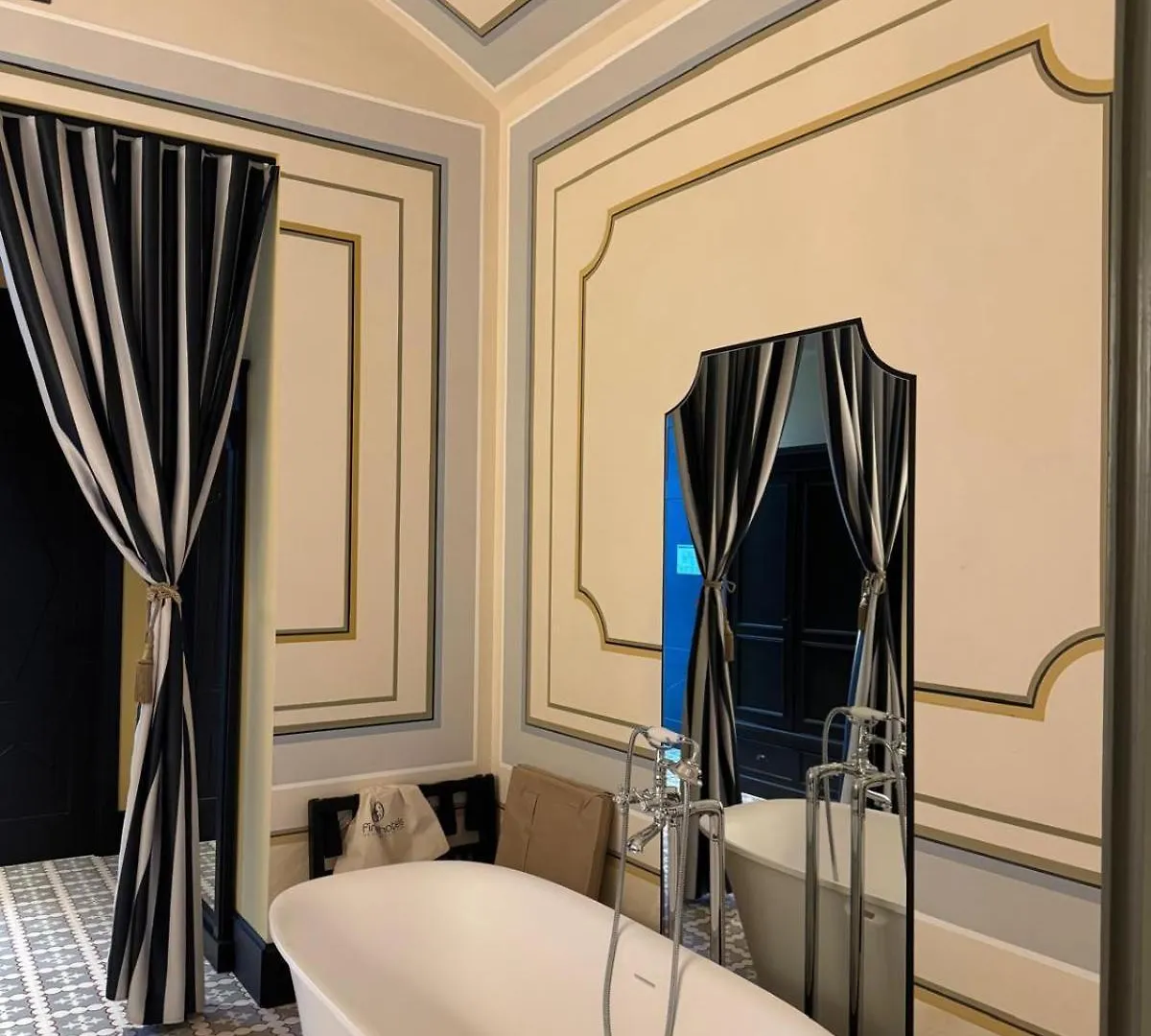 Hotel Divino & Apartments Figueres