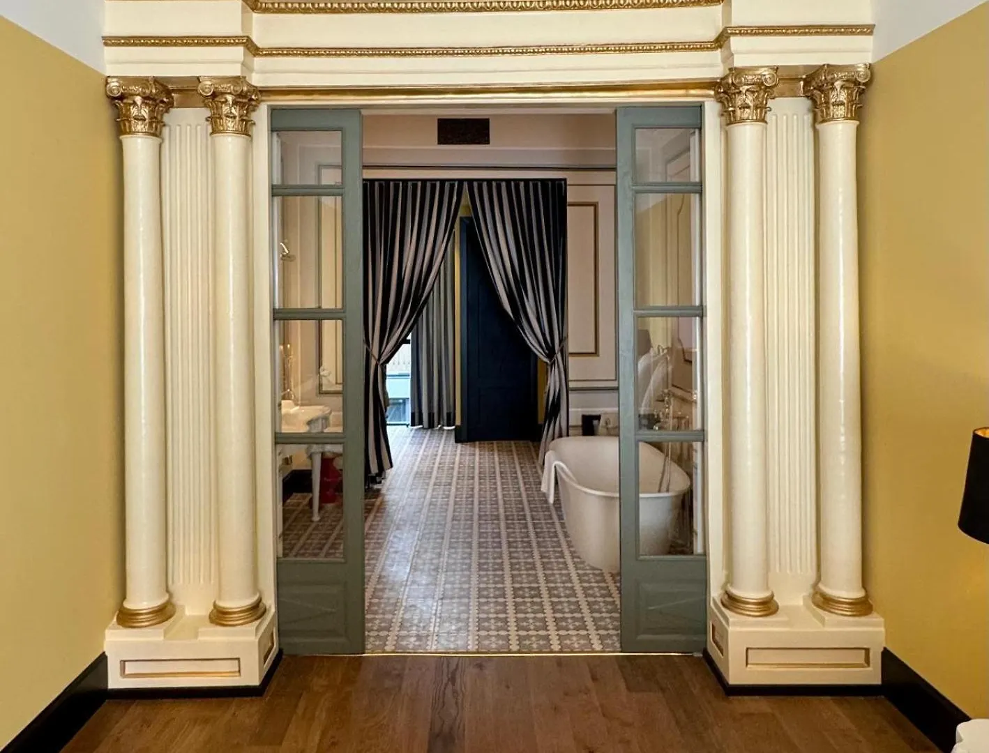 Hotel Divino & Apartments Figueres